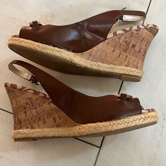 Etienne Aigner Equestrian Cork Wedge Heels - Picture 4 of 9